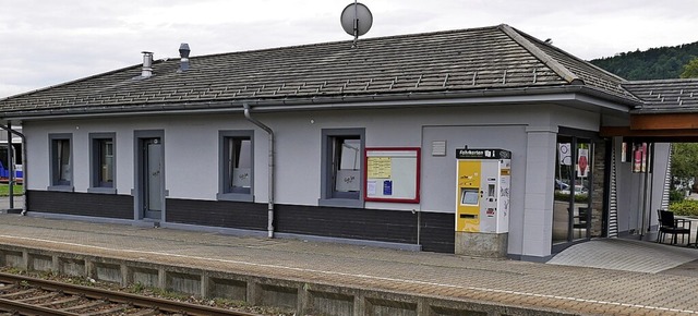 Der Laufenburger Ostbahnhof aus zwei P...ische Foto entstand um das Jahr 1970.   | Foto: Michael Gottstein