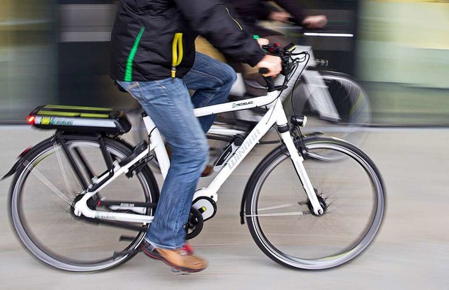 Ein Elektrofahrrad kollidierte am Donnerstag mit einem Auto (Symbolbild).  | Foto: Daniel Karmann