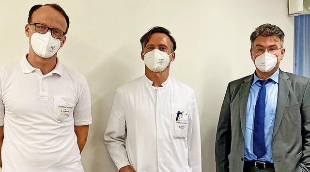 Fabian Meixner,  Michael Schwenk und  ...llschaft fr Kardiologie (von links).   | Foto: Ortenau Klinikum