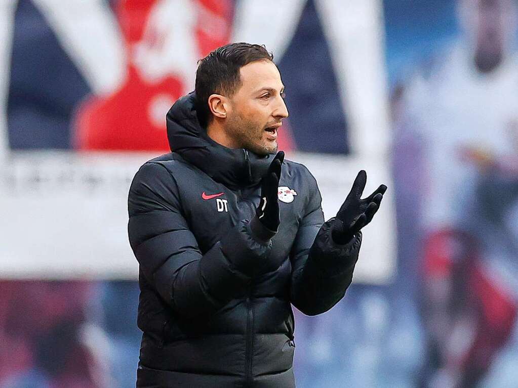 Domenico Tedesco, der dienstjngste Coach der Liga, wird Zeuge von Christian Streichs 401. Punktgewinn als SC-Trainer.