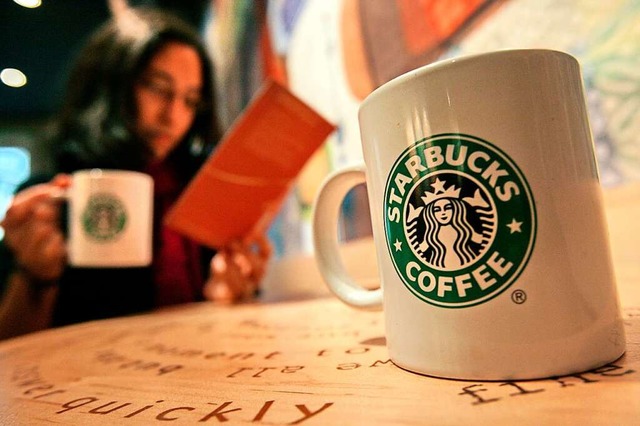 Die Erffnung der Starbucks-Filiale im...Lrrach lsst  weiter auf sich warten.  | Foto: A3833 Bodo Marks