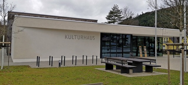 Das Kulturhaus in Simonswald auf dem Festplatz.  | Foto: Sylvia Sredniawa