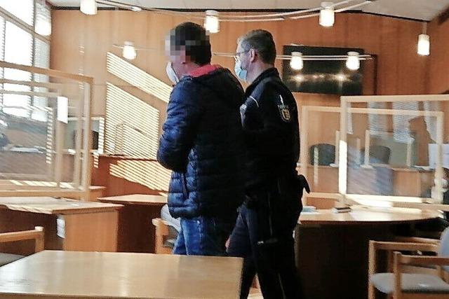 Vier Jahre Haft: 39-Jähriger Ortenauer missbrauchte dreijährige Tochter und stellte Bilder ins Netz