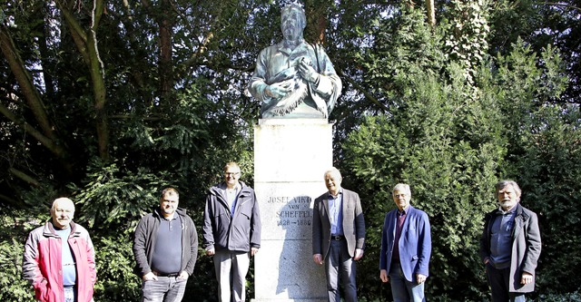 Die dritte Wechselausstellung organisi...engel und Gottlieb Burkart (von links)  | Foto: Susanne Eschbach