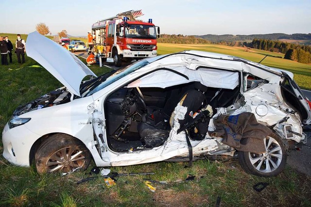 Bei einem schweren Verkehrsunfall bei ...erkehrstoten  2021 im Hochschwarzwald.  | Foto: Kamera24