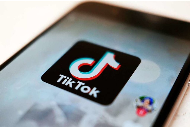 Social-Media-Plattform Tiktok ist bei Kindern und Jugendlichen sehr beliebt.  | Foto: Kiichiro Sato (dpa)