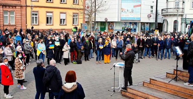 Eine Kundgebung fr Frieden in der Ukr... Oberbrgermeister Wolfgang G. Mller.  | Foto: Heidi Fel