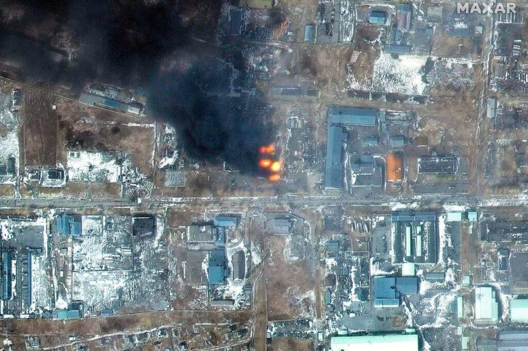 Mariupol im &#8222;Kessel&#8220;: Russland trägt den Krieg tiefer in die Städte.  | Foto: - (AFP)