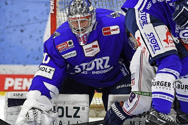 Rückhalt: Schwenningens Torhüter Joacim Eriksson | Foto: IMAGO/Laegler/ Eibner-Pressefoto Rückhalt: Schwenningens Torhüter Joacim Eriksson | Foto: IMAGO/Laegler/ Eibner-Pressefoto