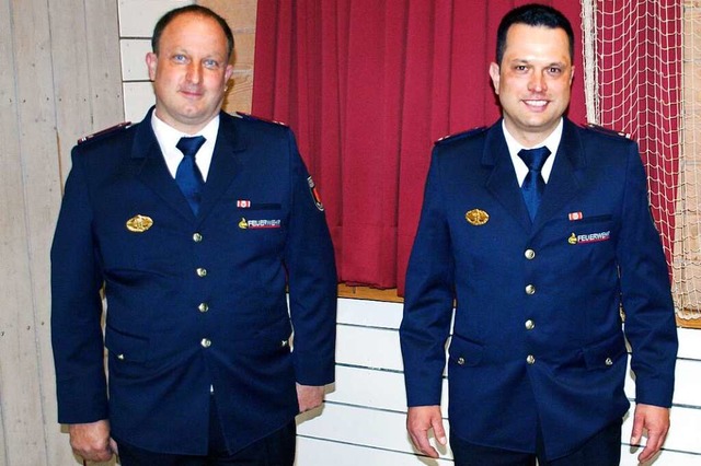 Neue Fhrung bei der Feuerwehr Inzling...llvertreter Stefan Bachthaler (links).  | Foto: Paul Schleer