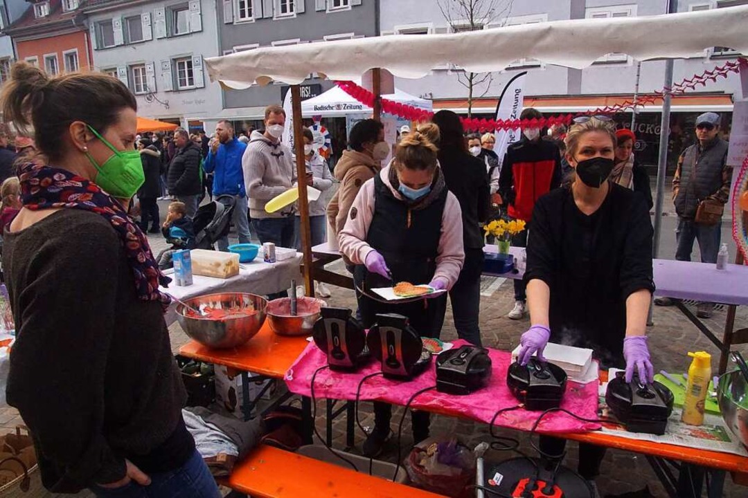 Der Kenzinger Frühling brachte am verk...h kulinarische Angebote waren gefragt.  | Foto: Ilona Huege
