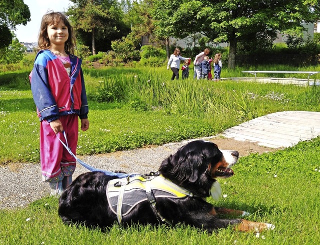 &#8222;Mit Hund Maya unterwegs&#8220; ...Kindern Motivation, habe sich gezeigt.  | Foto: Michael Schmidt