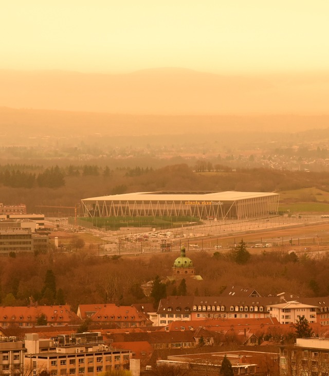 Wie in der Sahara: Europa-Park-Stadion  | Foto: Rita Eggstein