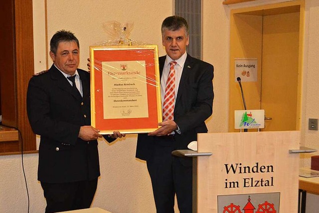 Markus Rombach wurde von Brgermeister...Freiwilligen Feuerwehr Winden ernannt.  | Foto: Nikolaus Bayer