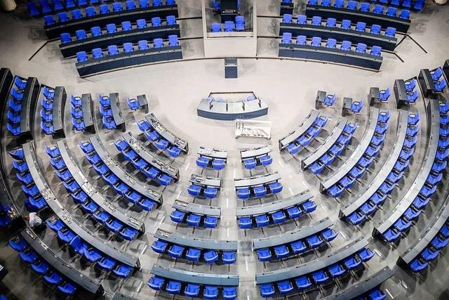 Bundestag debattiert über Corona-Schutz – Kritik aus Ärzteschaft
