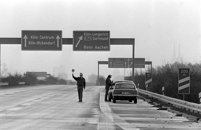 Kaum was los auf Deutschlands Straen:...an diesem Tag ihre Fahrzeuge benutzen.  | Foto: Roland Scheidemann