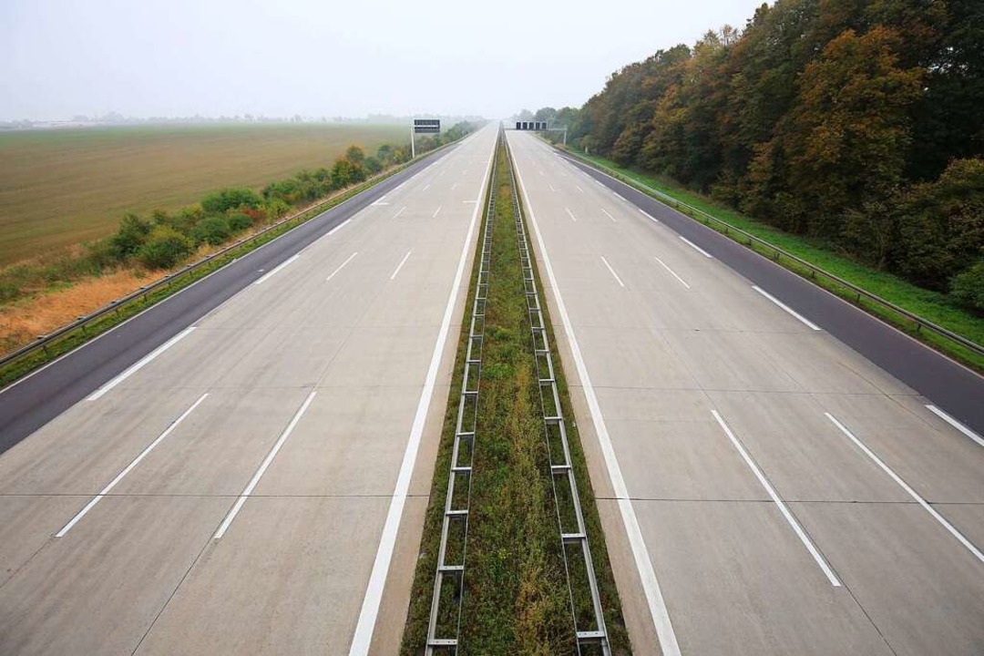 So leer wie hier sind Autobahnen in Deutschland selten.  | Foto: Peter Gercke