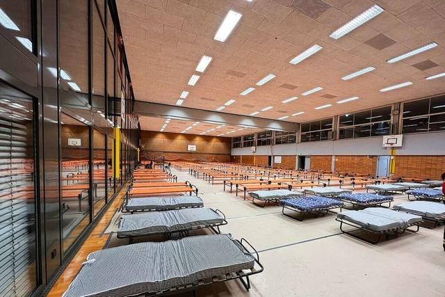 Notquartiere für Flüchtlinge in Freiburg: Feldbetten werden knapp