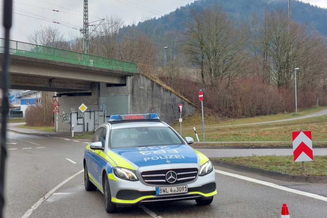 Die Straße nach Buchenbach ist derzeit gesperrt.  | Foto: Max Schuler