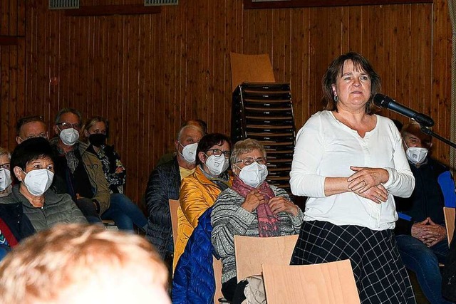 Viele Zuhrer waren zur Ortschaftsrats...ber die rzteversorgung beraten wurde.  | Foto: Bettina Schaller