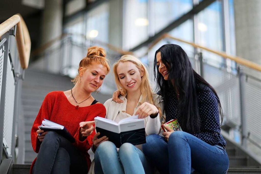 Als Studierender hat man jede Menge zu tun.  | Foto: Markus Hibbeler (dpa)