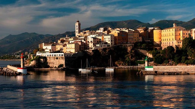 Die Altstadt von Bastia.  | Foto: FountainPix (Stock.adobe)