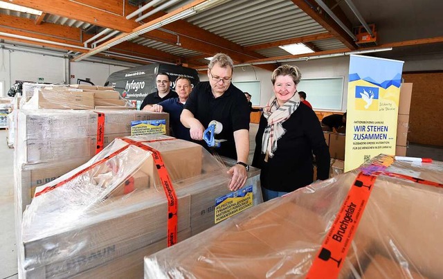 Unternehmer, Narren, SC-Fans: Das &#82...as Wrobel und Uwe Stasch (von rechts).  | Foto: Rita Eggstein