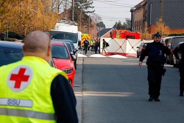 Auto rast in Karnevalsveranstaltung – sechs Tote