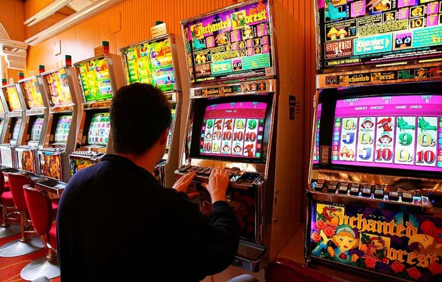 Weil sie Geldspielautomaten so frisier...s eine halbe Million Euro Steuern ein.  | Foto: A3763 Salome Kegler