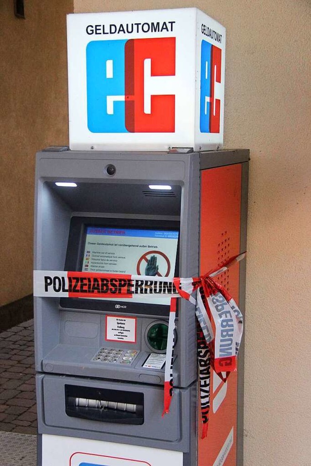 Der beschdigte Bankautomat in Eichstetten.  | Foto: Horst David