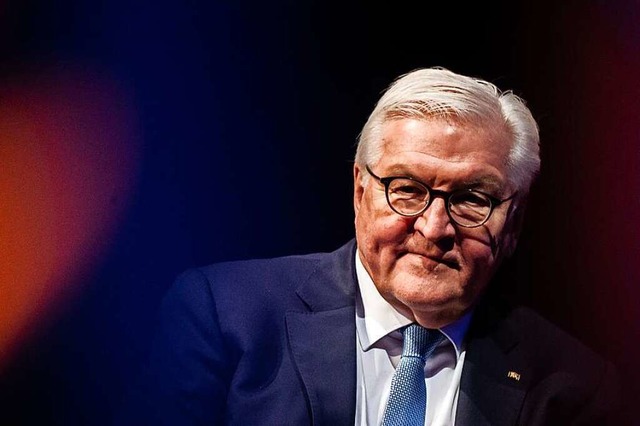 Frank-Walter Steinmeier, hier bei eine... im Theaterzelt Altenburg am 19. Mrz.  | Foto: Kristin Schmidt (dpa)