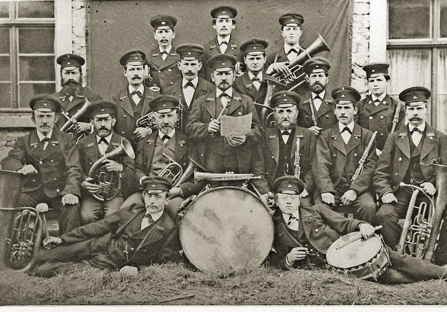 Das erste Foto der Feuerwehrmusik Rtenbach aus dem Jahr 1890  | Foto: Liane Schilling