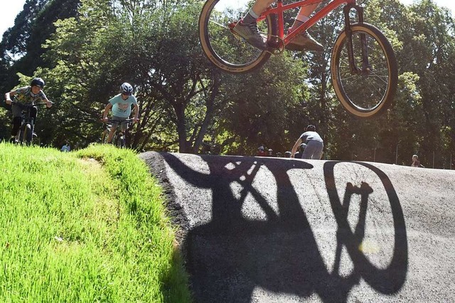 Auf dem Pumptrack in Freiburg-Zhringe...hriger berfallen worden. Symbolbild.  | Foto: Rita Eggstein