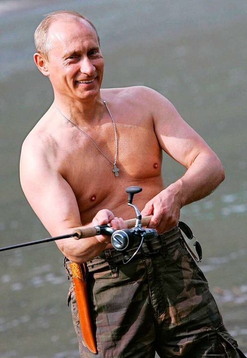 Putin im August 2007 beim Angeln in Sibirien  | Foto: epa Dmitry Astakhov POOL
