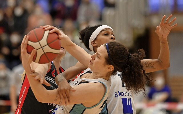 Hart geht es in den Playoffs zur Sache...hst viele Punkte und Rebounds sorgen.   | Foto: Achim Keller