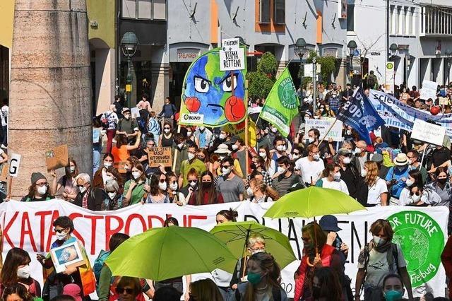 Fotos: Tausende Menschen ziehen mit Fridays for Future durch Freiburg