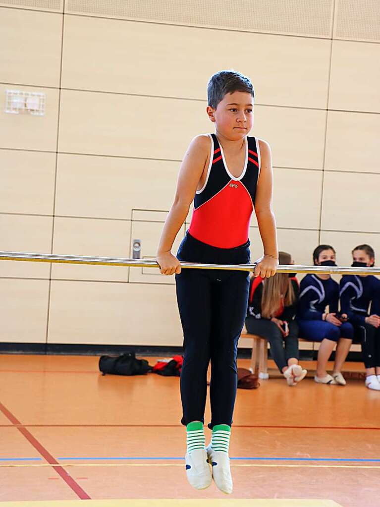 Beste Stimmung herrschte beim Turnwettkampf in der Bonndorfer Stadthalle. Die jungen Sportlerinnen und Sportler freuten sich, nach zweijhriger Corona-Pause wieder ihre Leistungen zeigen zu knnen.