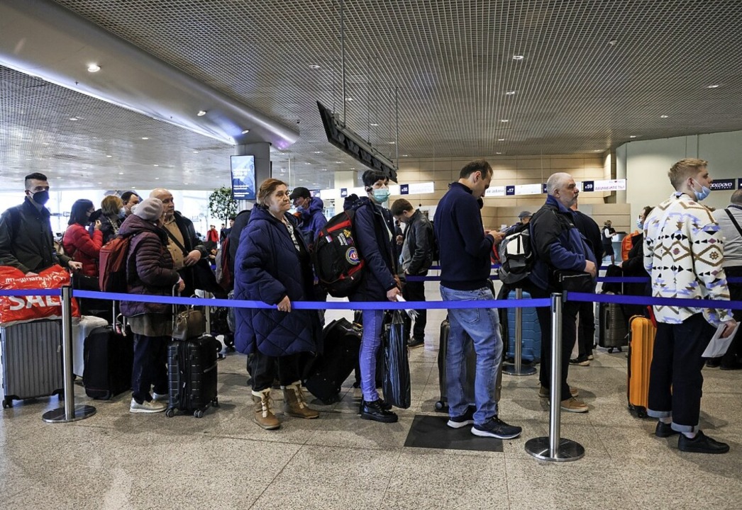 Reisende nach Istanbul am Moskauer Flughafen Domodedovo  | Foto: Mikhail Metzel