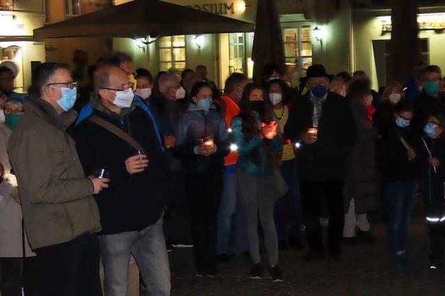 Klimaschutz im Kerzenschein: 170 Menschen beteiligen sich an Earth Hour