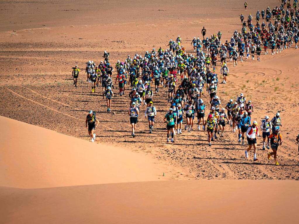 Auf 250 Kilometern fhrt der Ultra-Marathon durch die Wste.