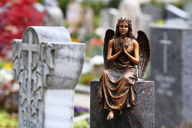 Im Lörrach gab es 2021 wieder mehr Beerdigungen
