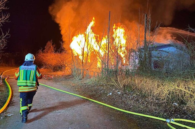 Am 1. Mrz kam es im einem leerstehend...bude im Haltinger Rad zu einem Brand.  | Foto: Feuerwehr Weil