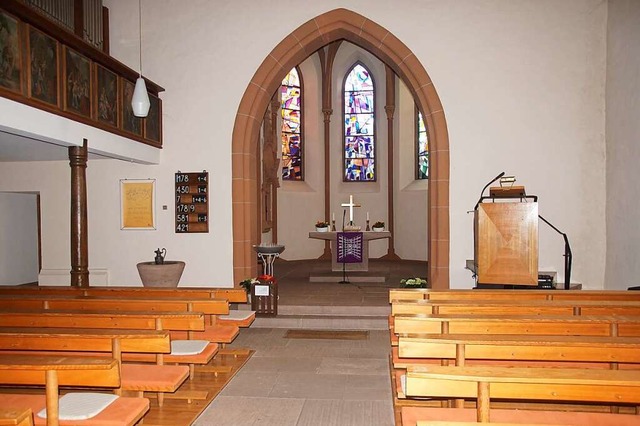 Der Innenraum der evangelischen Kirche...eyenga bei der Gemeindeversammlung an.  | Foto: Ilona Huege