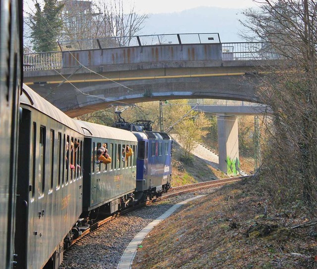 Ein Traum fr Bahnfreunde: im Zug auf ...ordschleife des Weiler Rangierbahnhofs  | Foto: Rolf Reimann