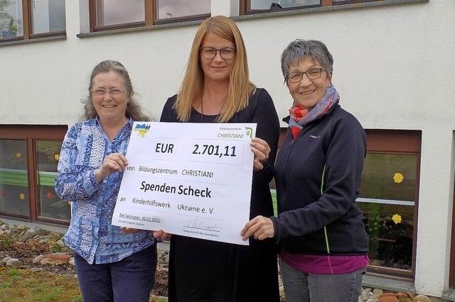 Jugendliche spenden fr die Ukraine