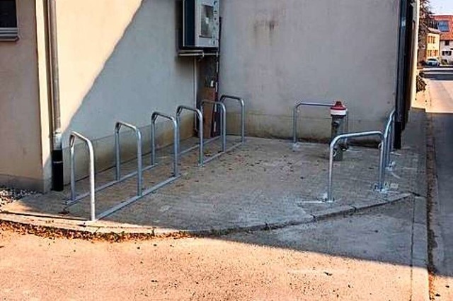 Nachher: moderne,  diebstahlsichere Fahrradstnder  | Foto: Bernd Meyer