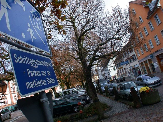 Schrittgeschwindigkeit  auf der Haupts...220;kommen. Das fordern Grne und SPD.  | Foto: Andr Hnig