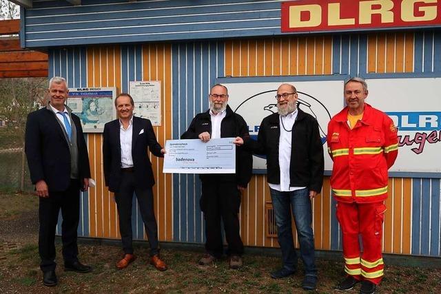 DLRG Breisach erhlt Spende in Hhe von 2500 Euro