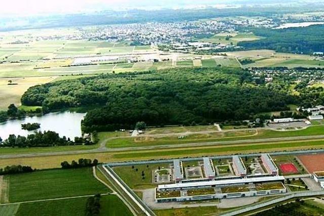 Offenburger Flugplatz soll mittelfristig Gewerbeflchen weichen