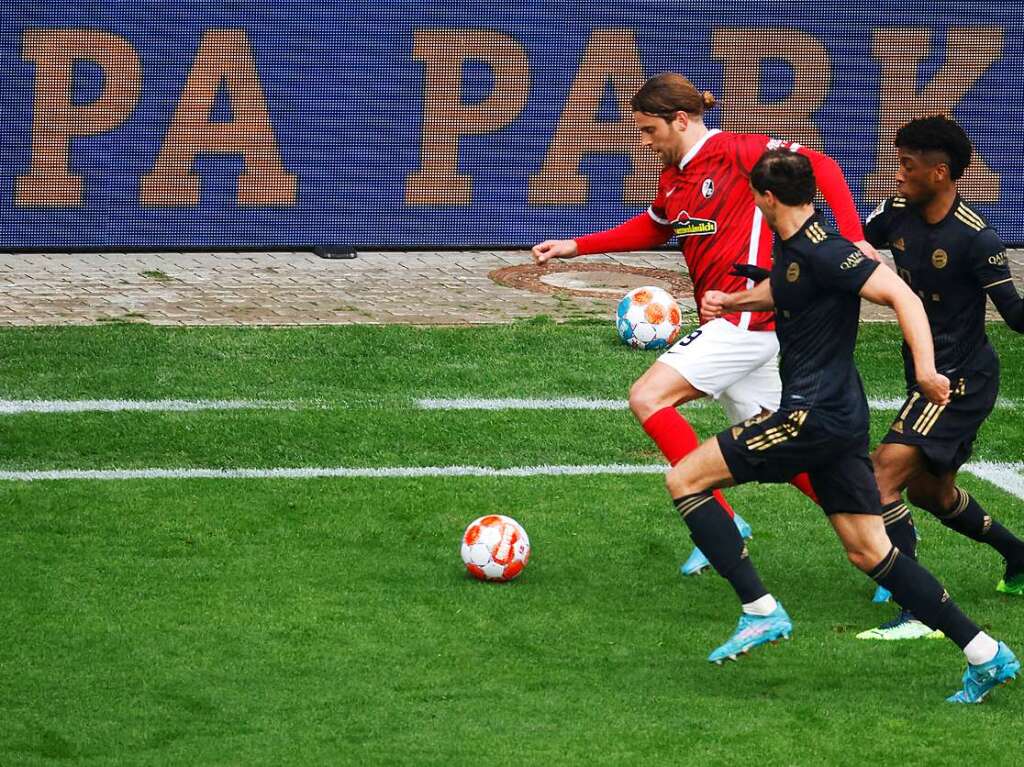 Der SC Freiburg verliert 1:4 gegen den FC Bayern Mnchen.